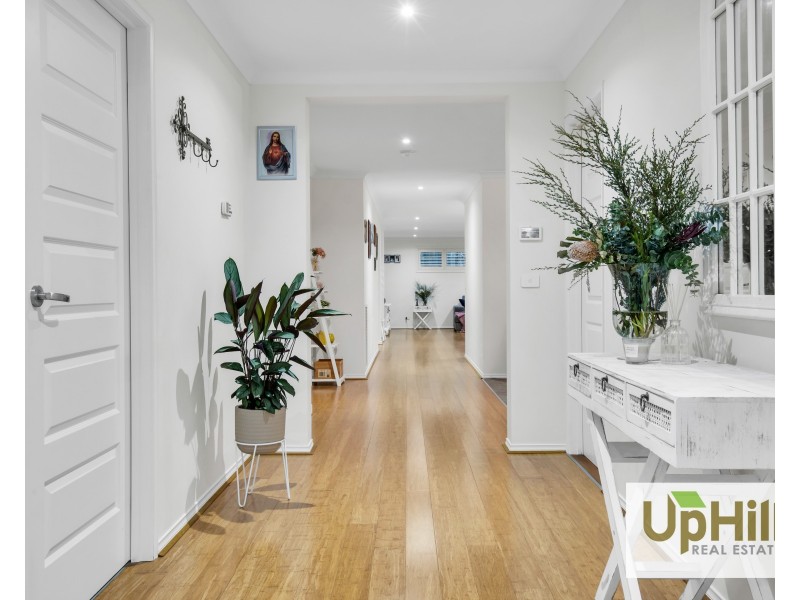 3 Kenyan Avenue, Clyde VIC 3978