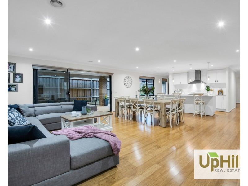 3 Kenyan Avenue, Clyde VIC 3978