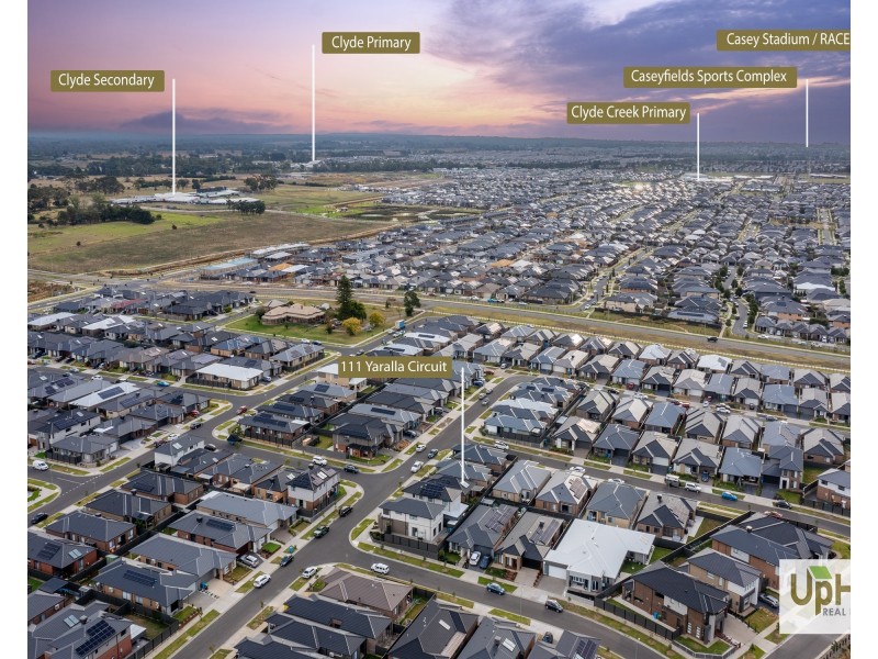 111 Yaralla Circuit, Clyde VIC 3978