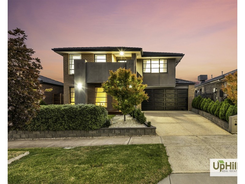 8 Raeburn Drive, Clyde North VIC 3978