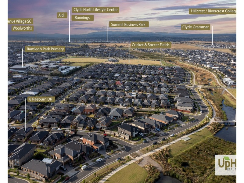 8 Raeburn Drive, Clyde North VIC 3978