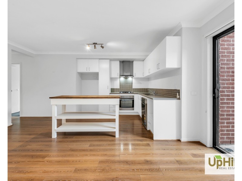 13 Marwedel Avenue, Clyde North VIC 3978