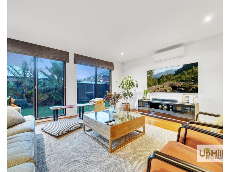 9 Goldsborough Drive, Officer VIC 3809