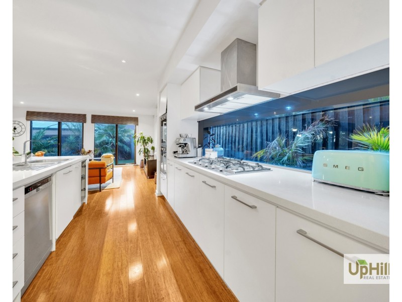 9 Goldsborough Drive, Officer VIC 3809