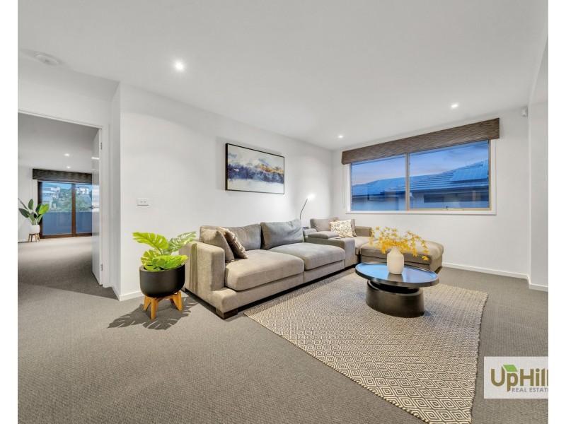 9 Goldsborough Drive, Officer VIC 3809