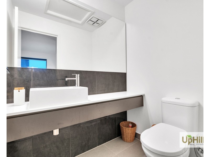 9 Goldsborough Drive, Officer VIC 3809