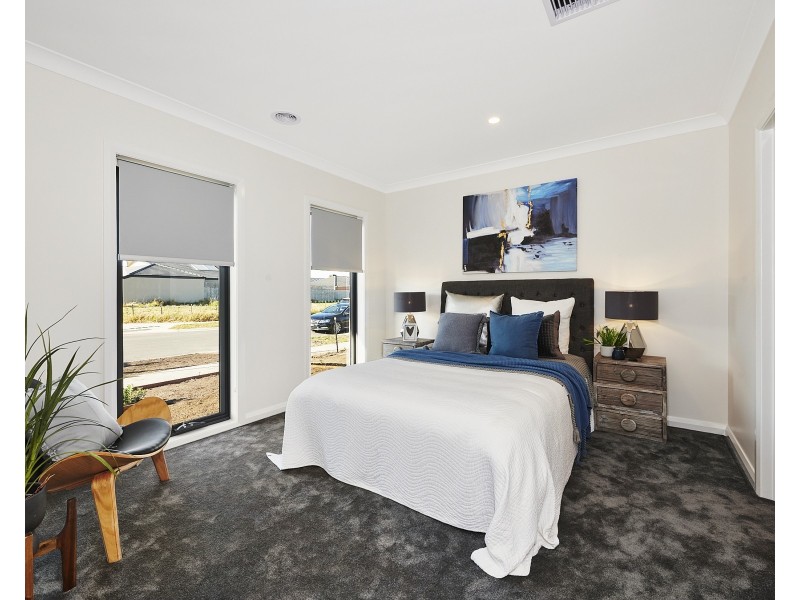 22 STANLEY DRIVE, Officer VIC 3809