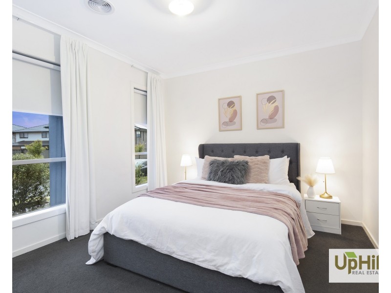 5 Galveston Road, Clyde VIC 3978