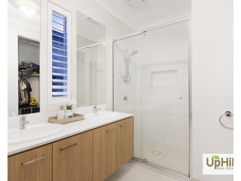 5 Galveston Road, Clyde VIC 3978