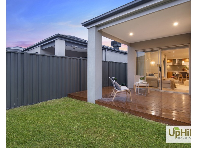 5 Galveston Road, Clyde VIC 3978