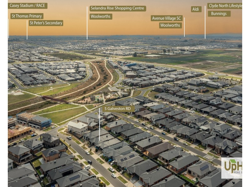 5 Galveston Road, Clyde VIC 3978