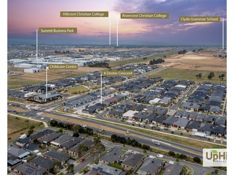 8 Dexter Crescent, Clyde North VIC 3978