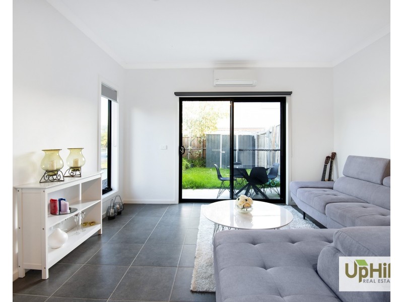 13 Arkbar Crescent, Clyde North VIC 3978