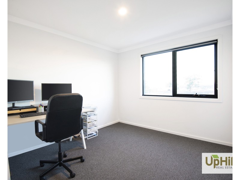 13 Arkbar Crescent, Clyde North VIC 3978