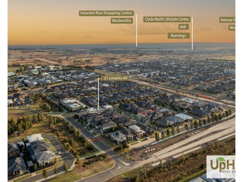 21 Lonarto Avenue, Clyde North VIC 3978