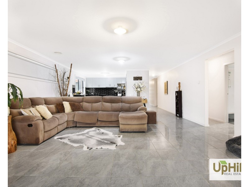 42 Copper Beech Road, Beaconsfield VIC 3807