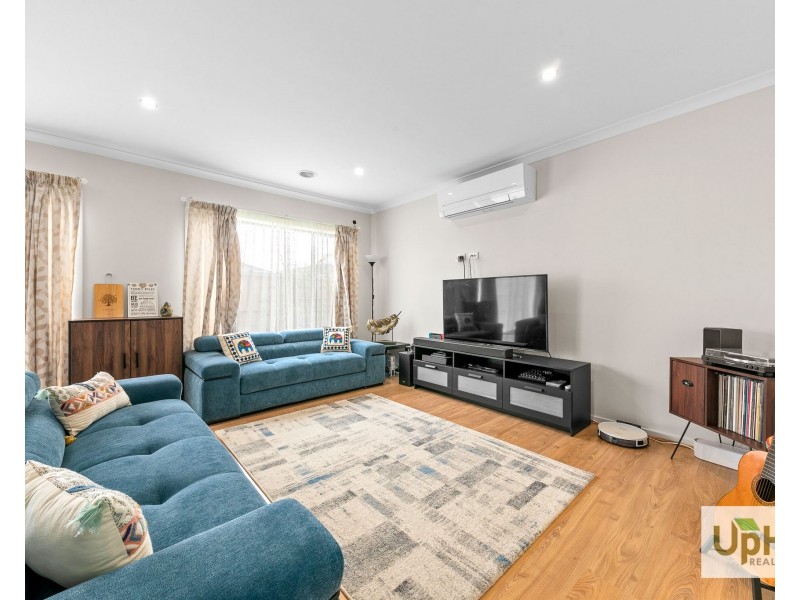 30 Lace Monitor Circuit, Clyde North VIC 3978