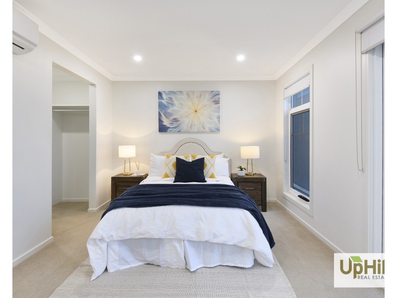 7 Atica Walk, Clyde North VIC 3978