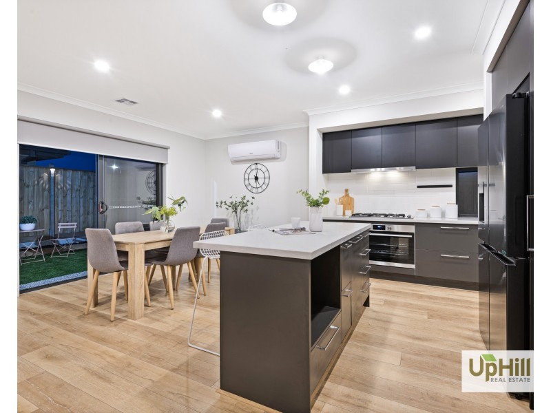 7 Sutil Drive, Clyde North VIC 3978