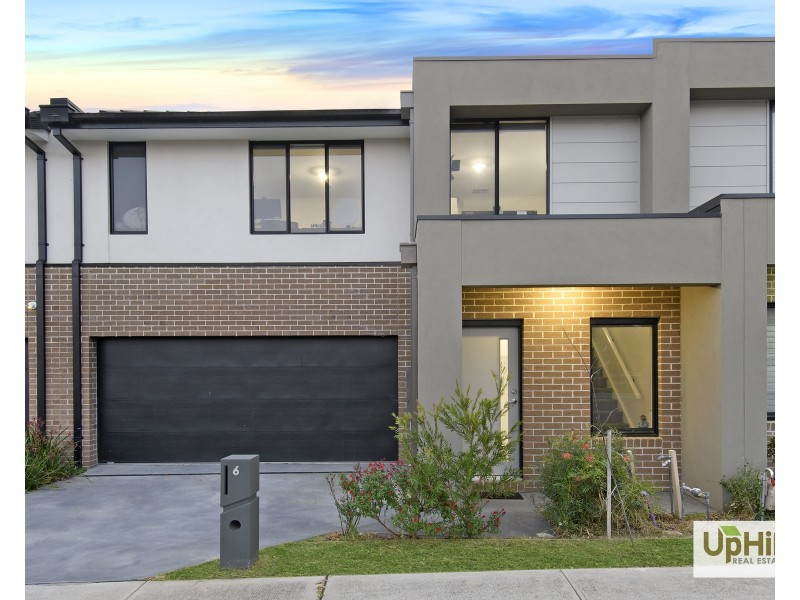 6 Evica Road, Clyde North VIC 3978