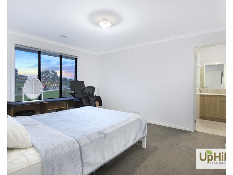 6 Evica Road, Clyde North VIC 3978