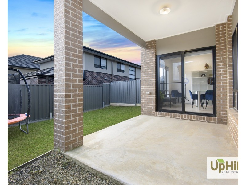 6 Evica Road, Clyde North VIC 3978