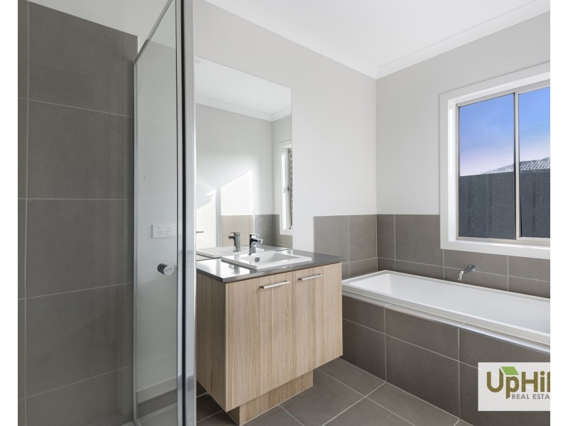 6 Frome Road, Clyde VIC 3978