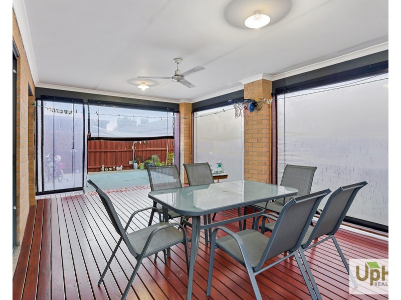 90 Glenelg Street, Clyde North VIC 3978