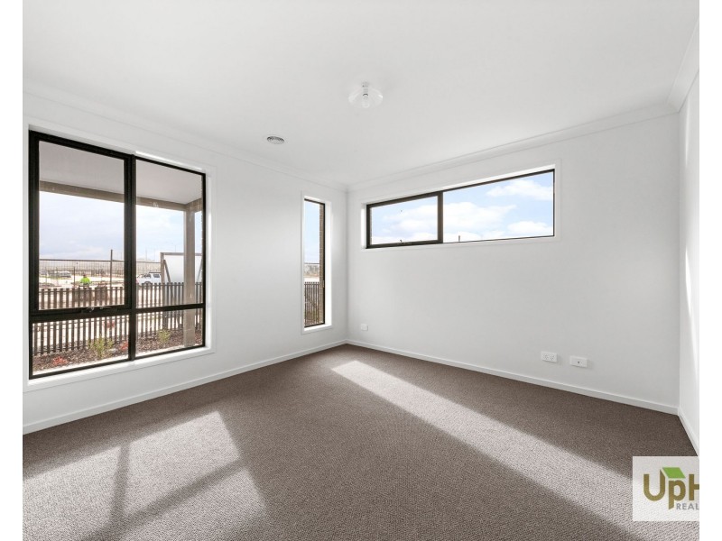 61 Flanagan Avenue, Officer VIC 3809