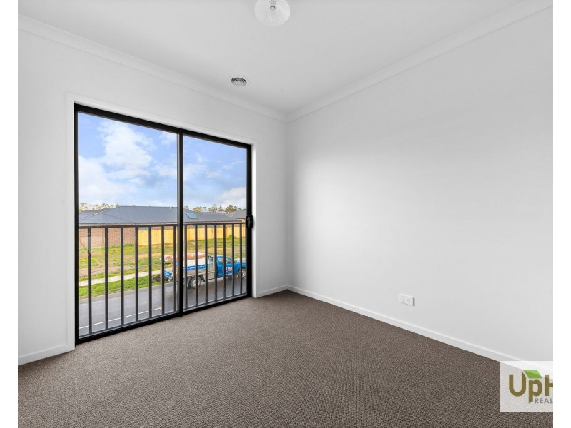 61 Flanagan Avenue, Officer VIC 3809