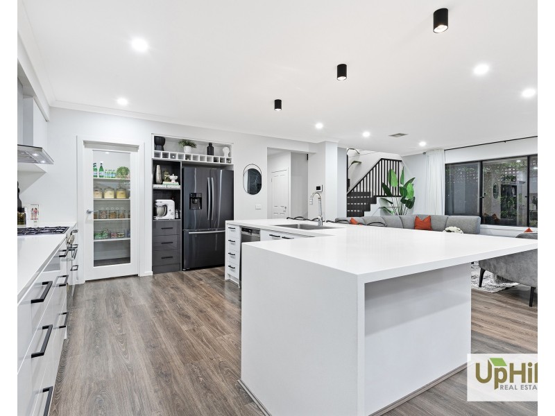 14 Kelan Street, Clyde North VIC 3978