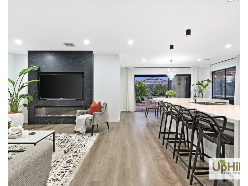 14 Kelan Street, Clyde North VIC 3978