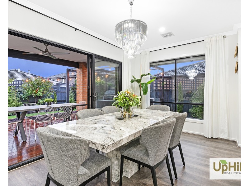 14 Kelan Street, Clyde North VIC 3978