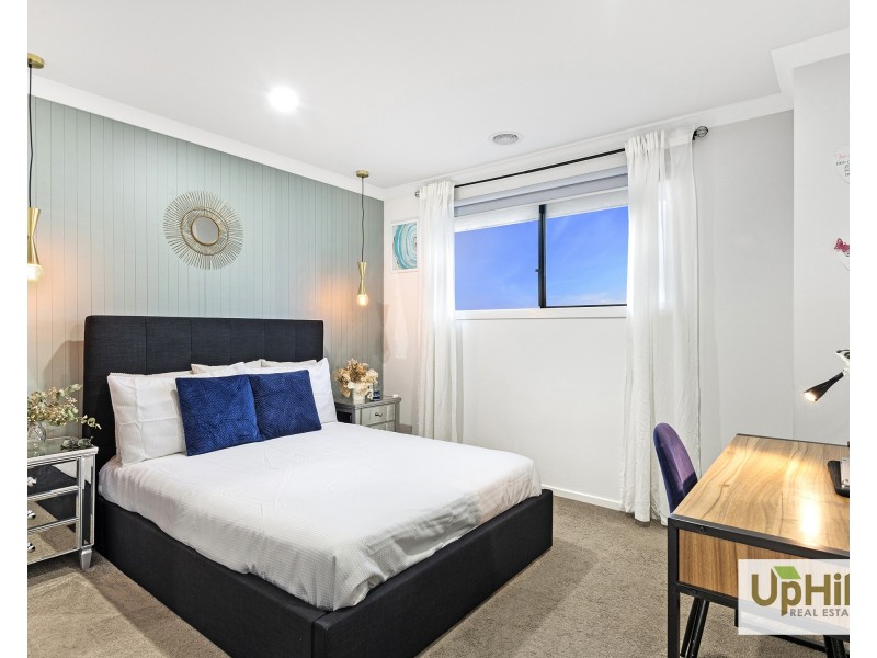 14 Kelan Street, Clyde North VIC 3978