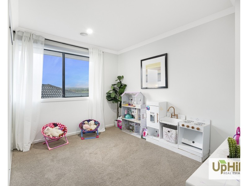 14 Kelan Street, Clyde North VIC 3978