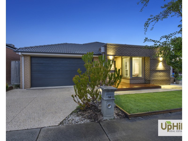 16 Mernoo Avenue, Clyde North VIC 3978