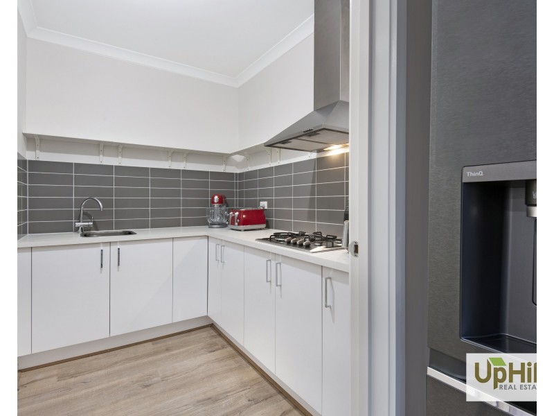 16 Mernoo Avenue, Clyde North VIC 3978