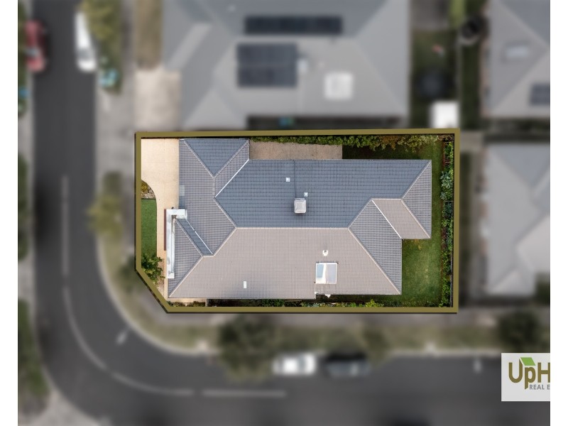 16 Mernoo Avenue, Clyde North VIC 3978