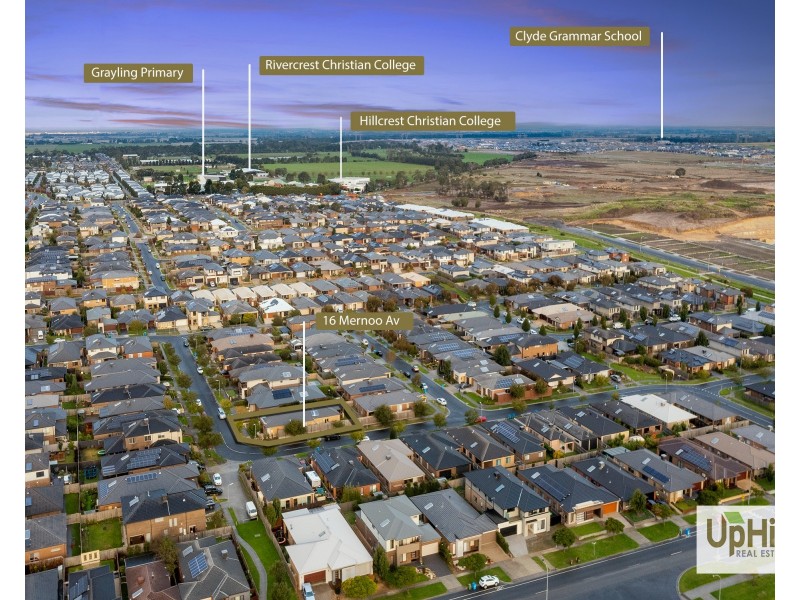 16 Mernoo Avenue, Clyde North VIC 3978