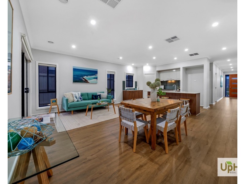 29 Athletic Circuit, Clyde VIC 3978