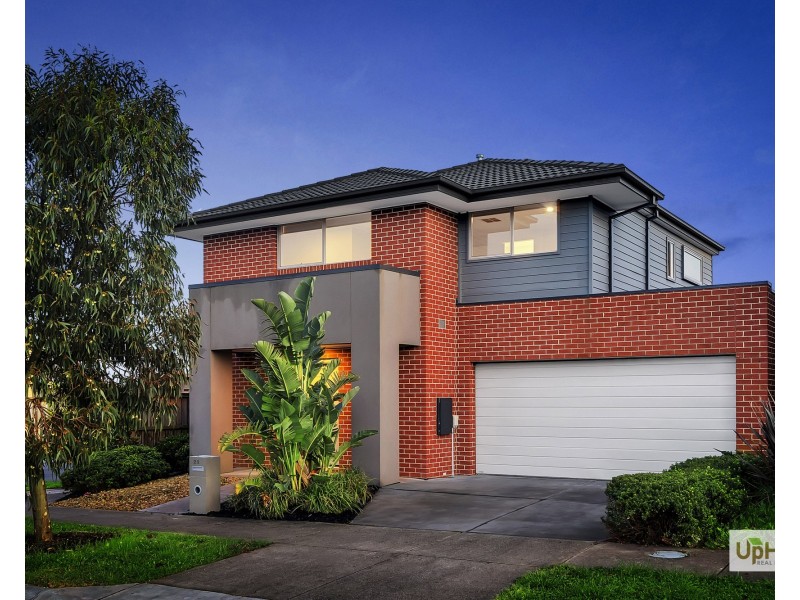 23 Elmtree Crescent, Clyde North VIC 3978