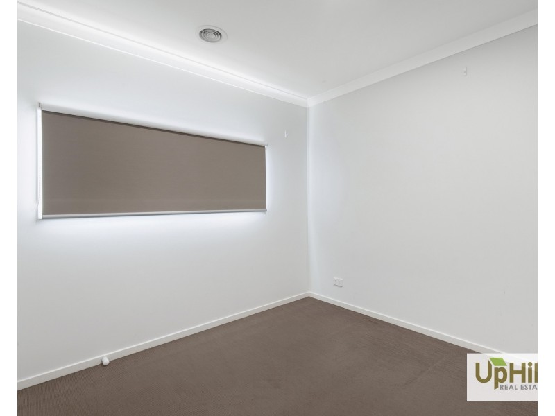 23 Elmtree Crescent, Clyde North VIC 3978