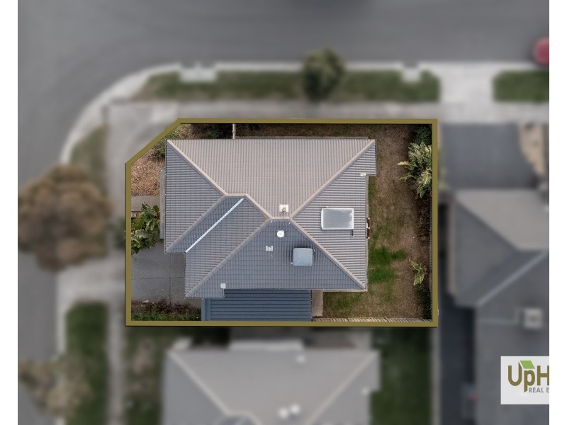 23 Elmtree Crescent, Clyde North VIC 3978