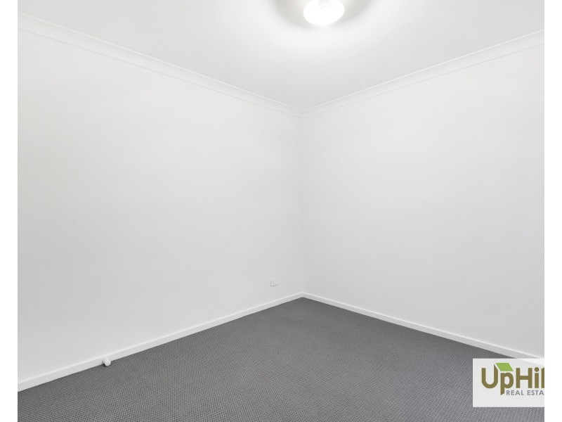 3 Alabaster Street, Clyde North VIC 3978