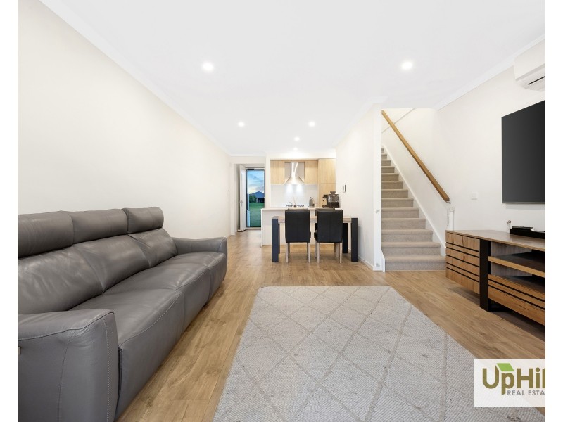 8 Hacienda Lane, Clyde North VIC 3978