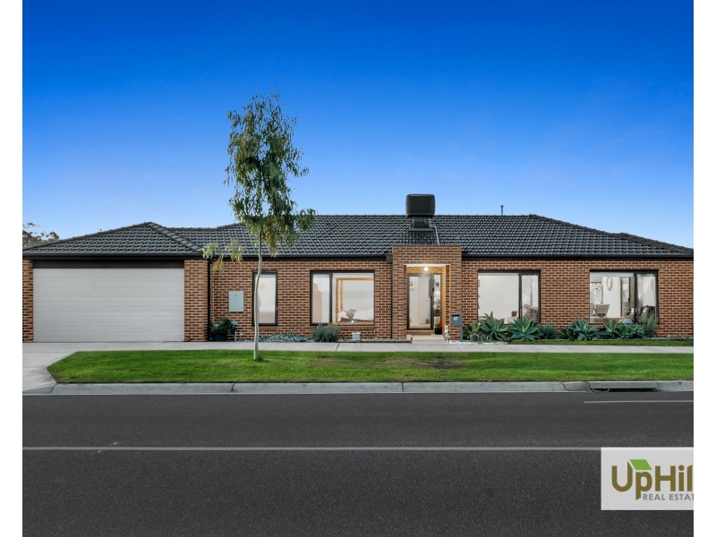 74 FIORELLI BOULEVARD, Cranbourne East VIC 3977