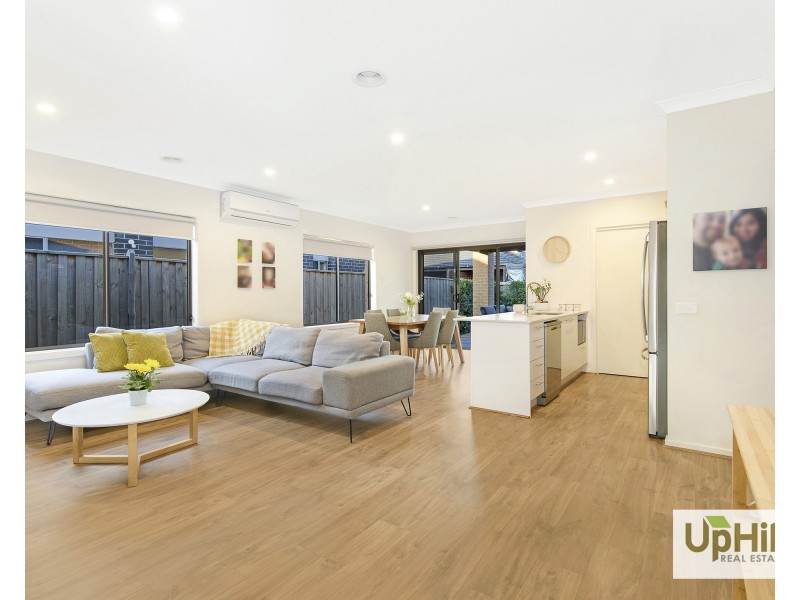 30 Athletic Circuit, Clyde VIC 3978