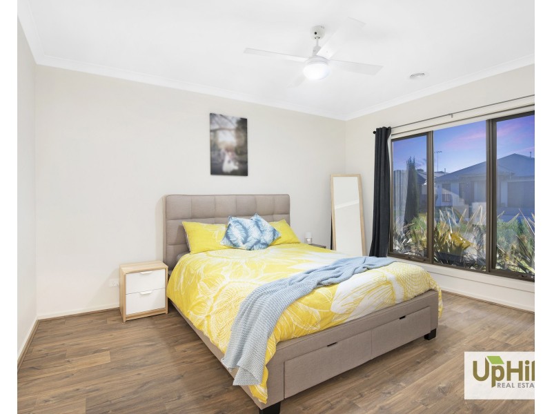 30 Athletic Circuit, Clyde VIC 3978