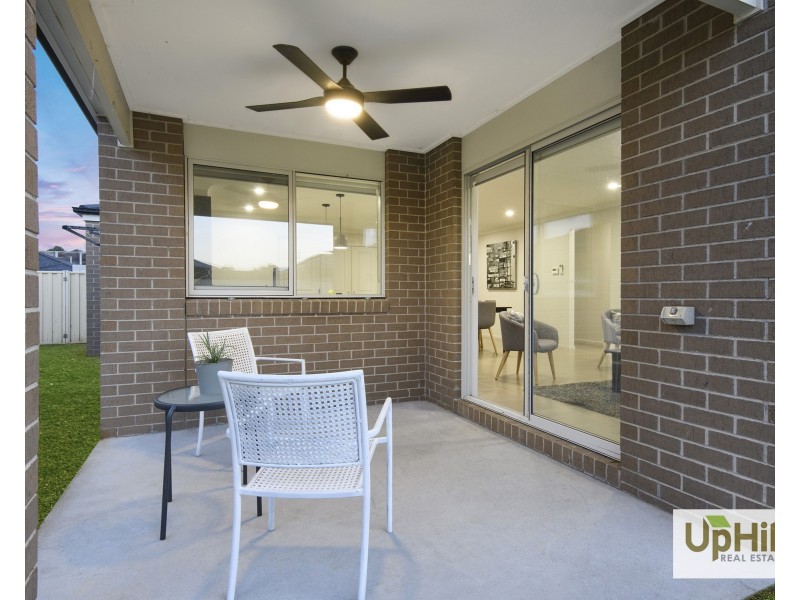 49 Blue Horizons Way, Pakenham VIC 3810