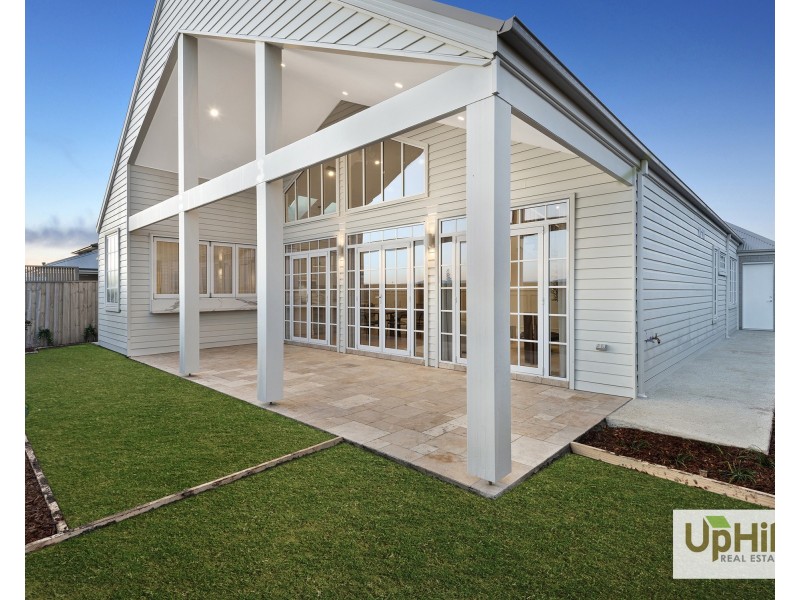 28 Clements street, Officer South VIC 3809